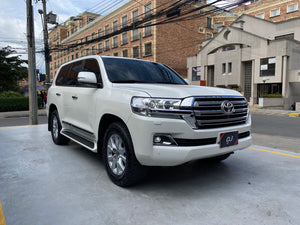 Toyota Land Cruiser 200 GX-R Modelo 2021