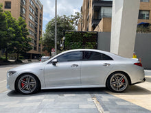 Cargar imagen en el visor de la galería, Mercedes-Benz AMG CLA 45S 4MATIC Modelo 2023
