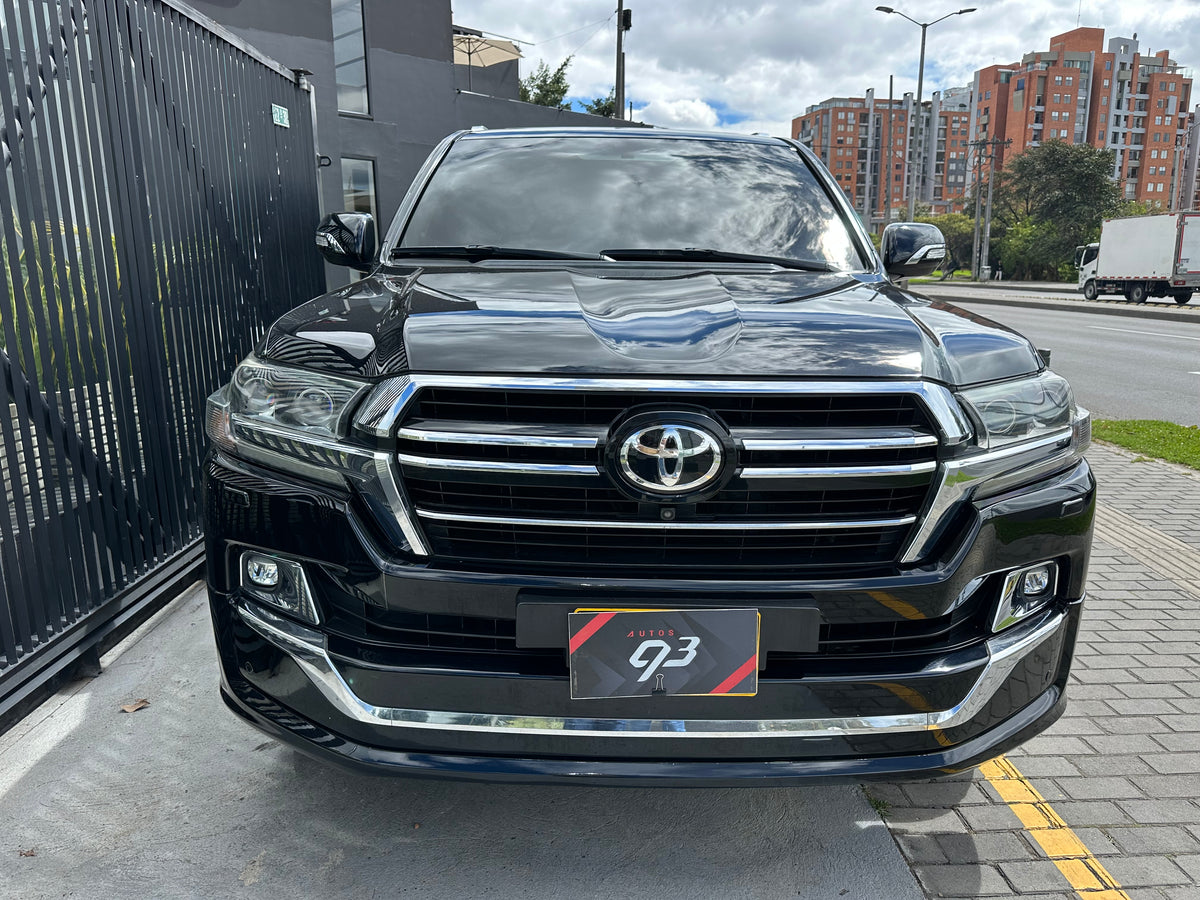 Toyota Land Cruiser 200 VX V8 Executive Lounge modelo 2017 - Autos 93