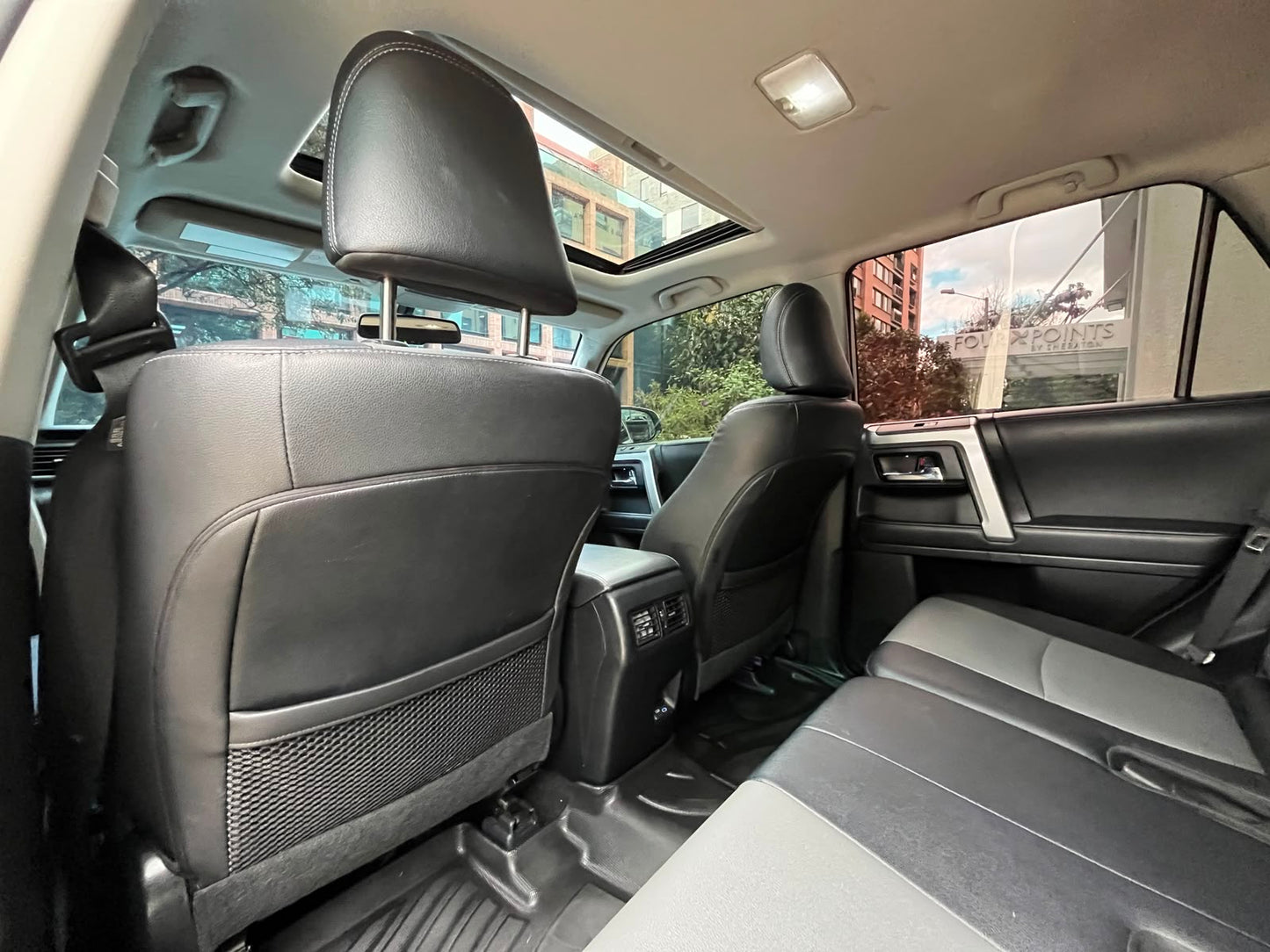 Toyota 4Runner SR5 Modelo 2023