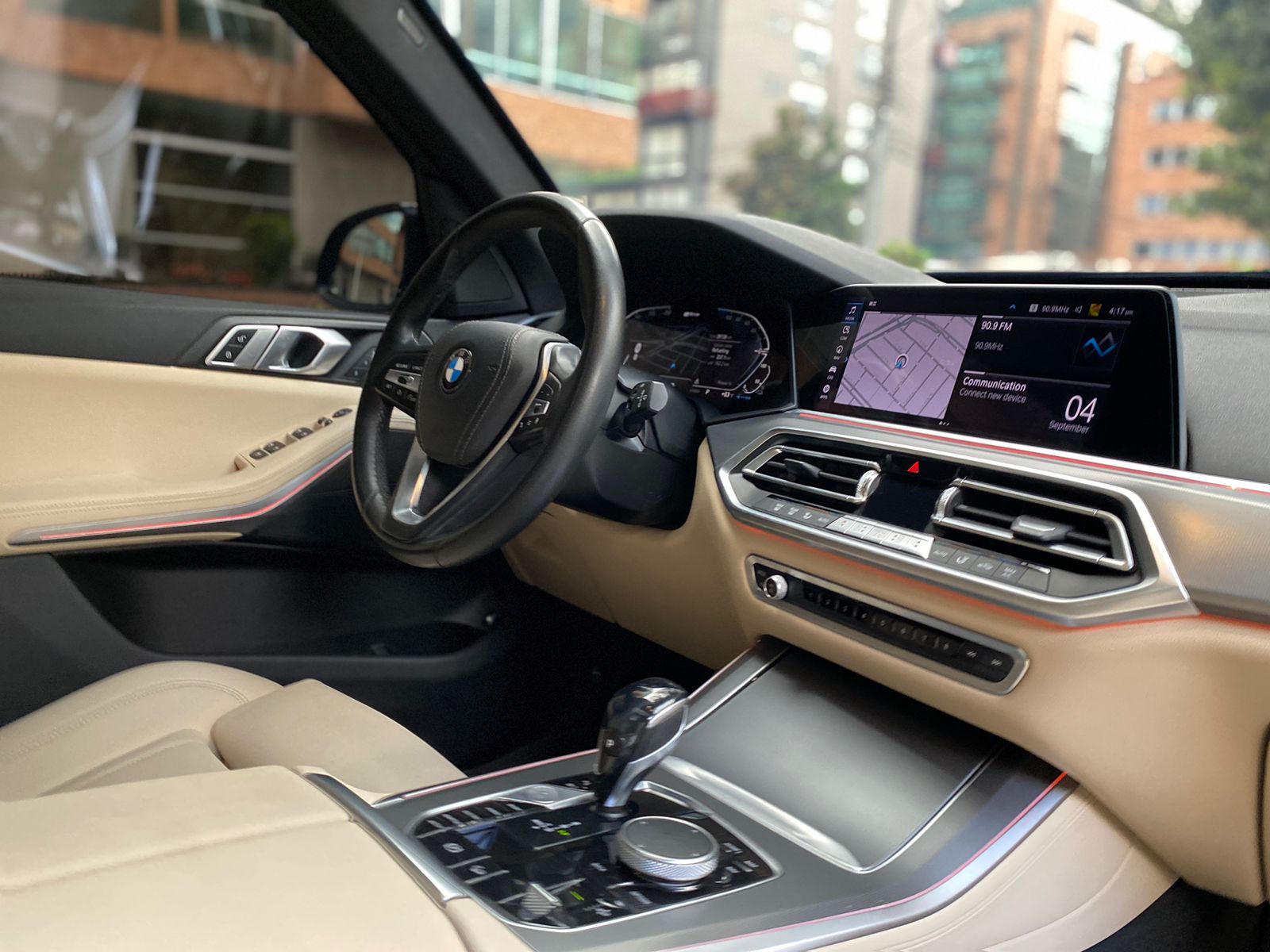 BMW X5 xDrive45E Blindada Modelo 2020 Híbrida - Autos 93