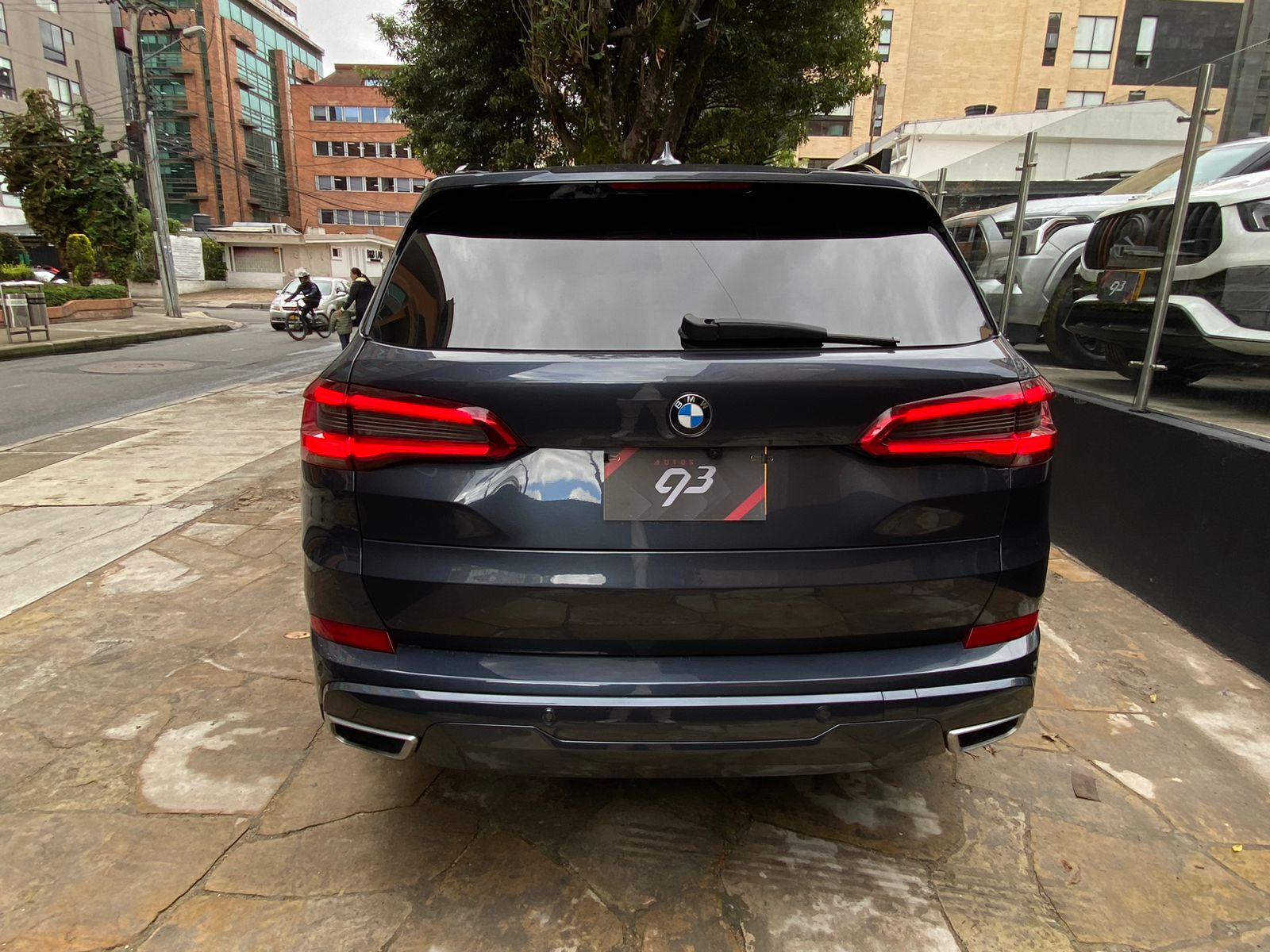 BMW X5 xDrive45E Blindada Modelo 2020 Híbrida - Autos 93
