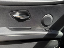 Cargar imagen en el visor de la galería, BMW M3 Coupé Modelo 2011
