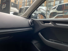 Cargar imagen en el visor de la galería, Audi A3 Sportback Modelo 2017
