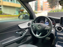 Cargar imagen en el visor de la galería, Mercedes Benz C200 Cabriolet Modelo 2018
