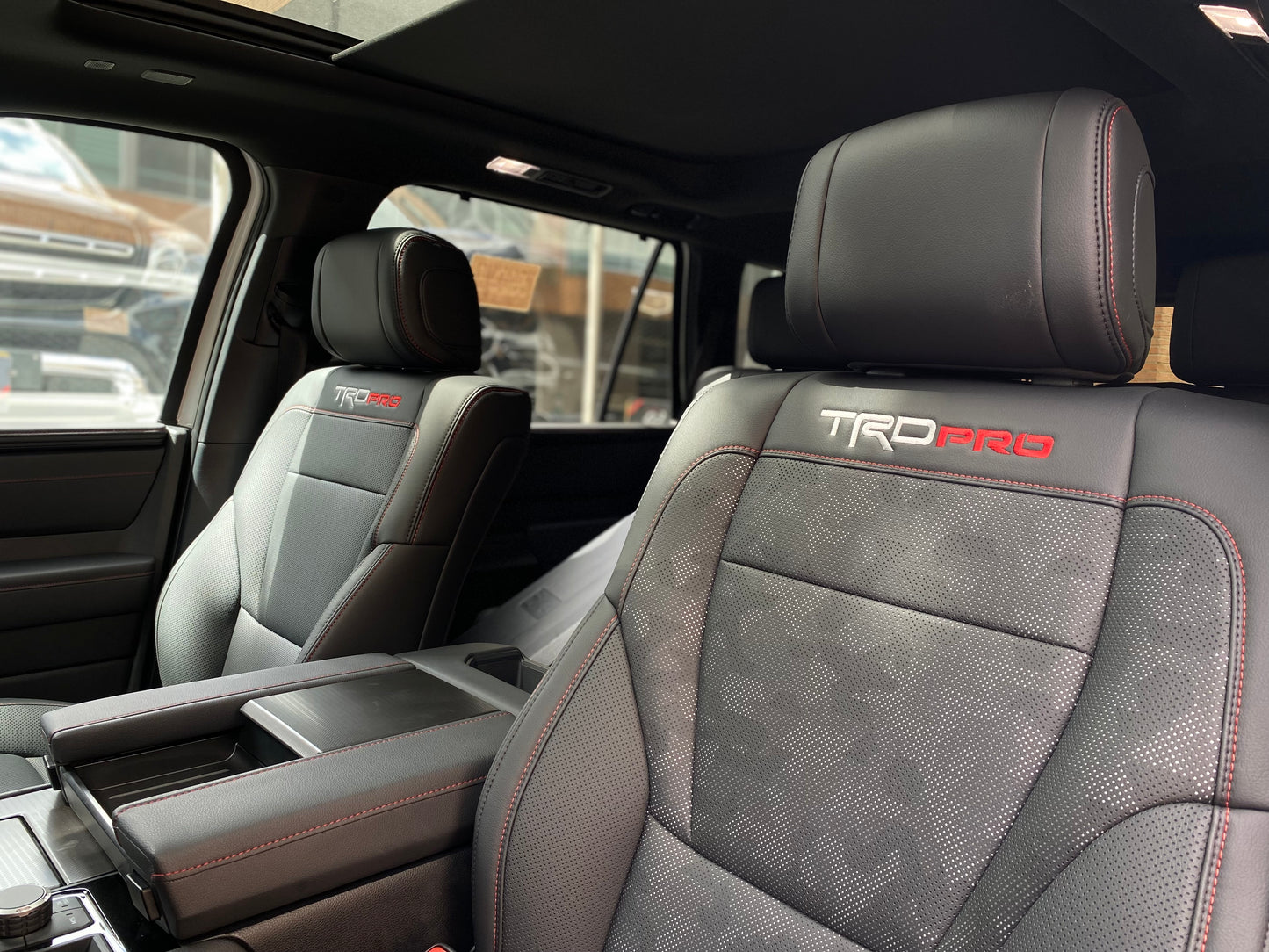 Toyota Sequoia TRD PRO Hibrida Modelo 2025