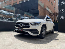 Cargar imagen en el visor de la galería, Mercedes-Benz GLA 200 Modelo 2022
