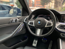 Cargar imagen en el visor de la galería, BMW X6 M50I Modelo 2023
