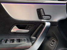 Cargar imagen en el visor de la galería, Mercedes-Benz AMG CLA 45S 4MATIC Modelo 2023
