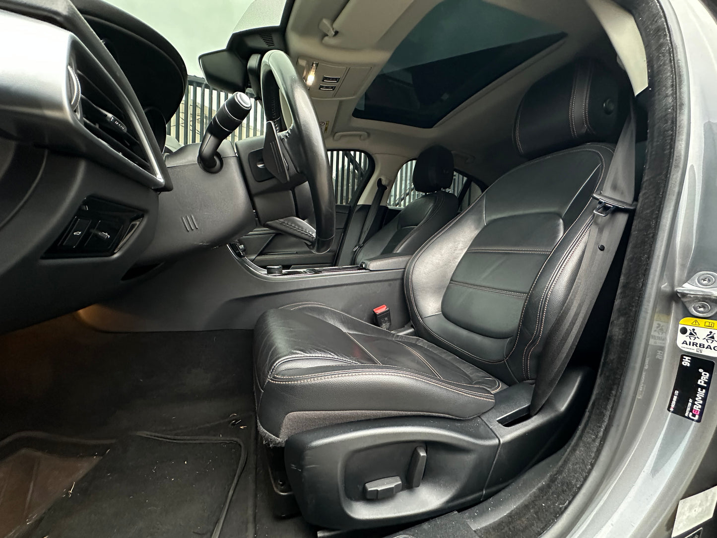 Jaguar XE Prestige Modelo 2018