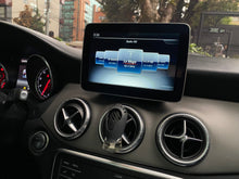 Cargar imagen en el visor de la galería, Mercedes-Benz CLA 180 Modelo 2019
