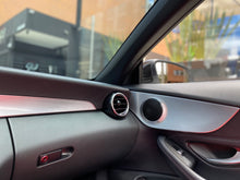 Cargar imagen en el visor de la galería, Mercedes-Benz C200 Cabriolet Modelo 2018
