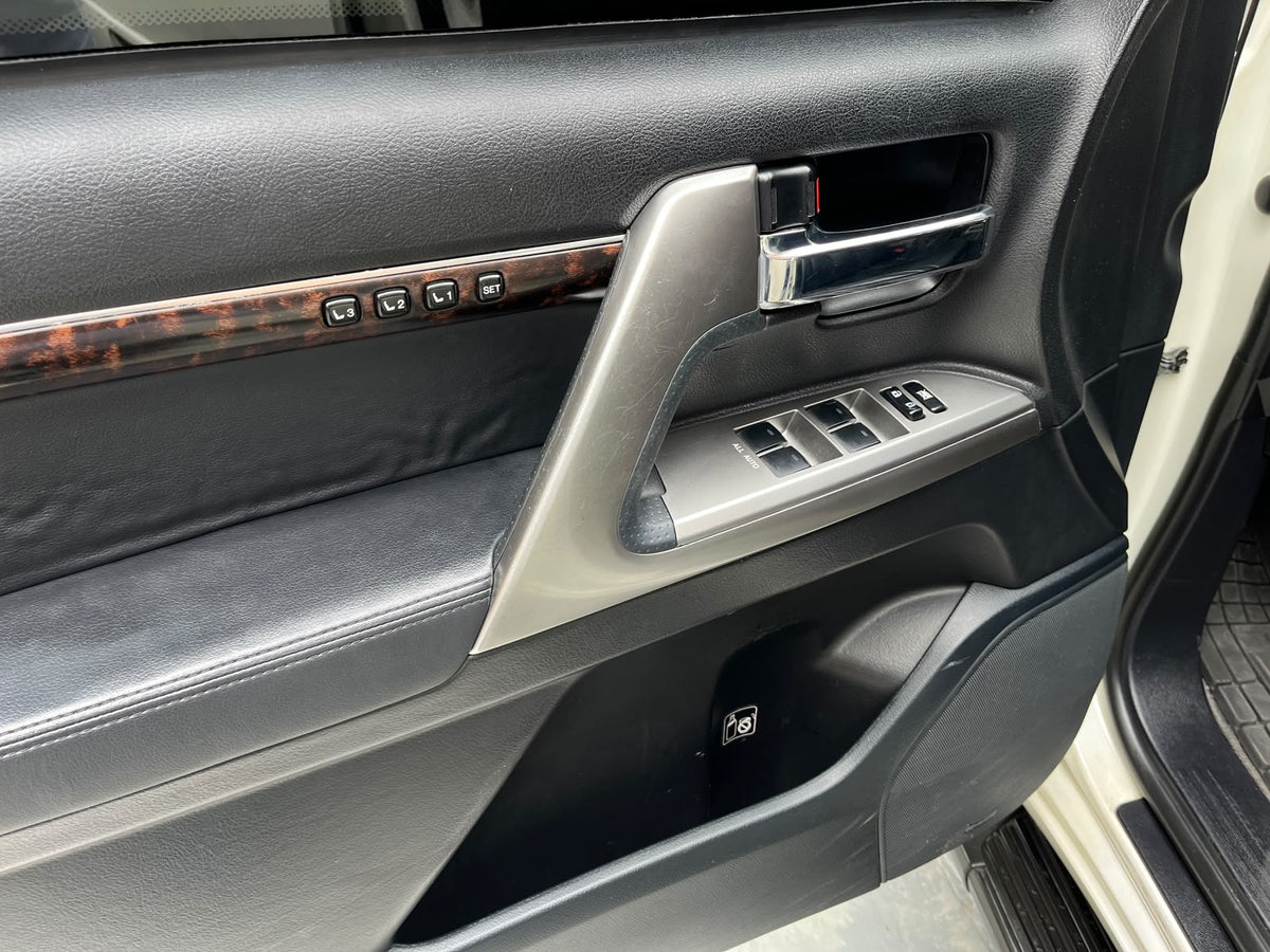 Toyota Land Cruiser 200 Modelo 2013 Blindada