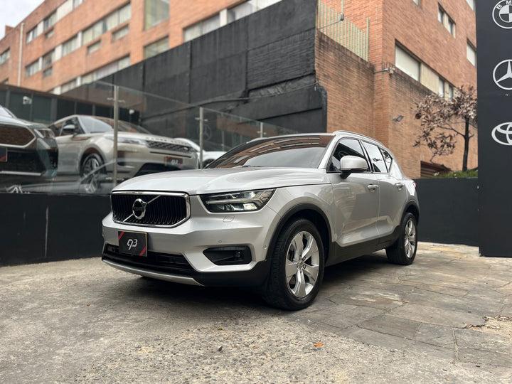 Volvo XC40 T2 Momentum Modelo 2019