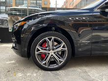 Cargar imagen en el visor de la galería, Maserati Levante SQ4 Granlusso Modelo 2019
