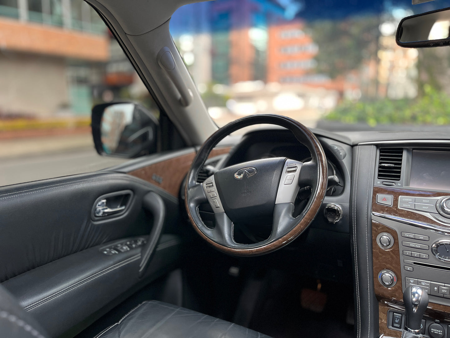 Infiniti QX80 Modelo 2017 - Autos 93