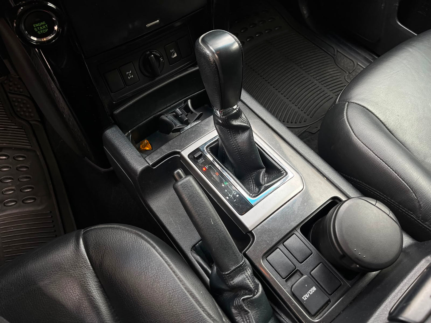 Toyota Prado TX 4.0 Gasolina Modelo 2014 - Autos 93