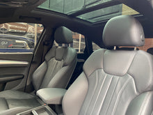 Cargar imagen en el visor de la galería, Audi Q5 Sportback Híbrida Modelo 2023
