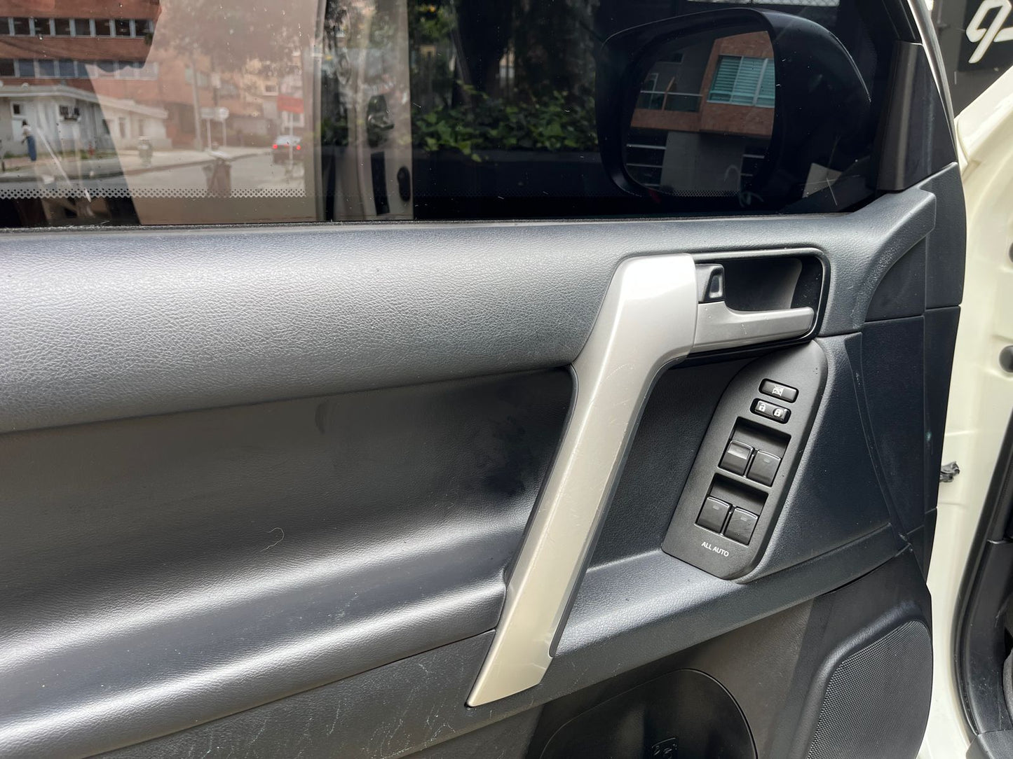 Toyota Prado VX Blindada Modelo 2020 - Autos 93