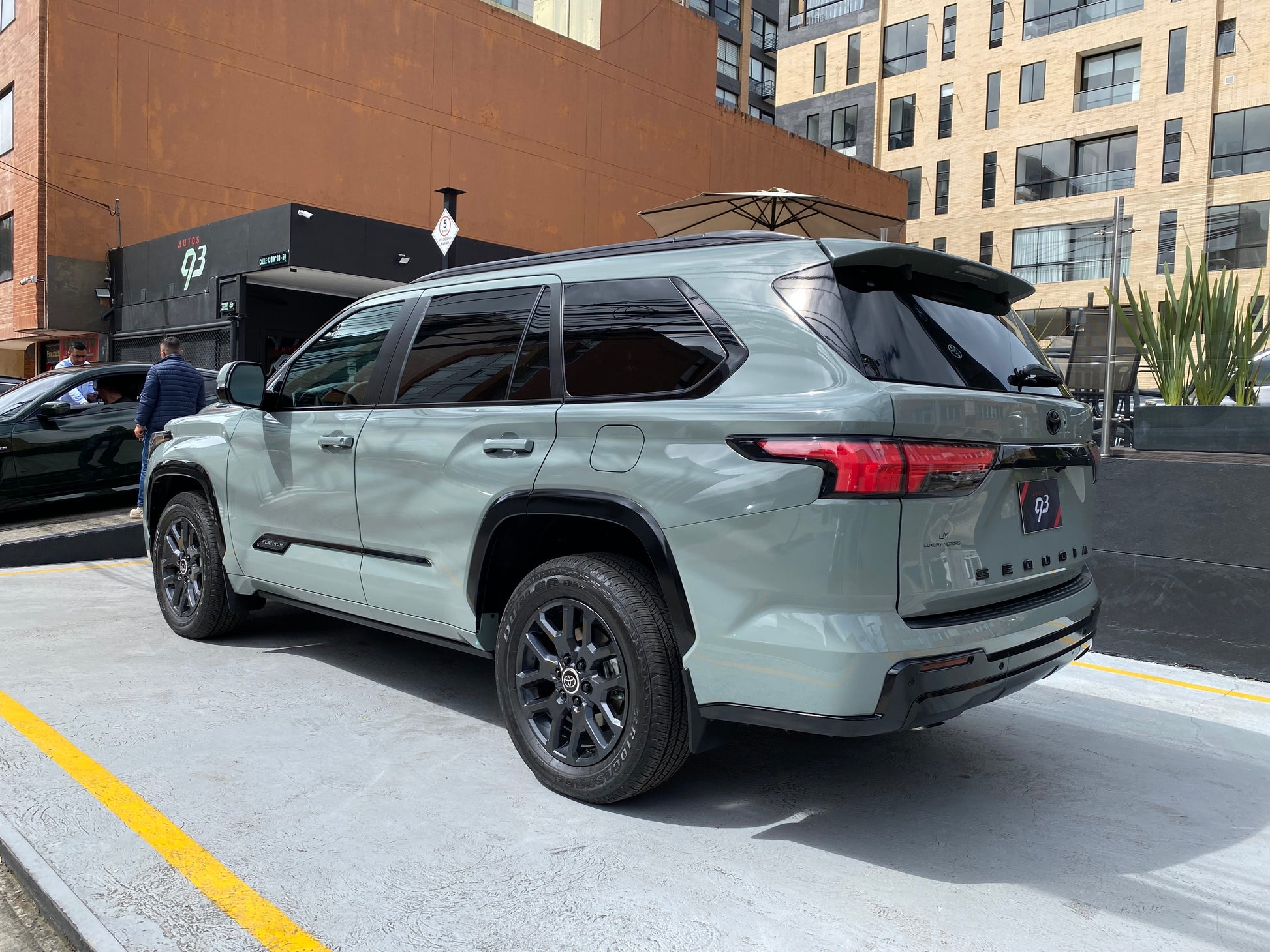 Toyota Sequoia Platinum Hibrida Modelo 2026 (IMPORTACIÓN) - Autos 93