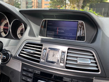 Cargar imagen en el visor de la galería, Mercedes-Benz E200 Cabriolet Modelo 2014
