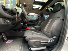 Cargar imagen en el visor de la galería, Mini Cooper S Clubman Modelo 2019
