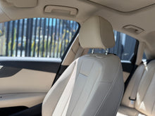 Cargar imagen en el visor de la galería, Audi A4 40TFSI Unique Edition Modelo 2023 - Autos 93
