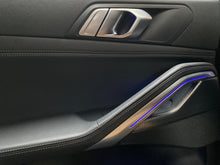 Cargar imagen en el visor de la galería, BMW X6 M50I Modelo 2023
