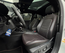 Cargar imagen en el visor de la galería, Volkswagen Jetta GLI Modelo 2023
