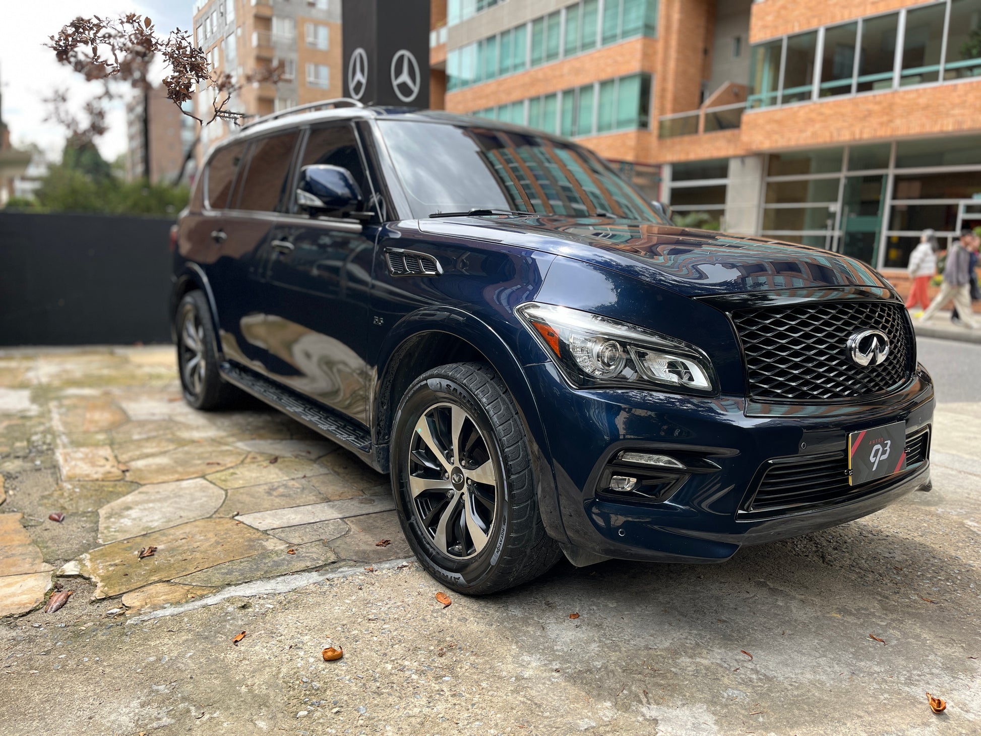 Infiniti QX80 Modelo 2017 - Autos 93