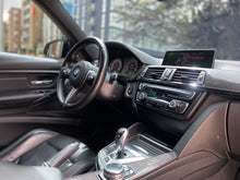 Cargar imagen en el visor de la galería, BMW M3 Sedán Modelo 2015
