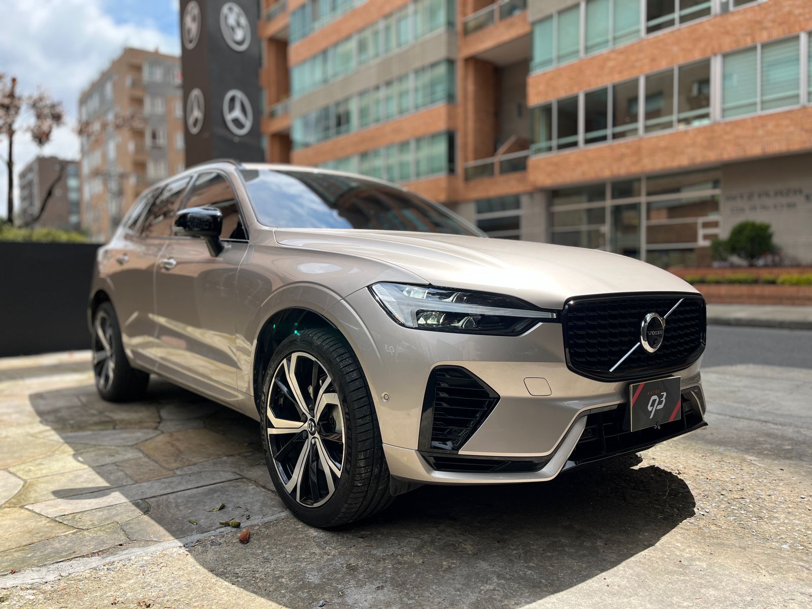 Volvo XC60 T8 Recharge Modelo 2023 - Autos 93