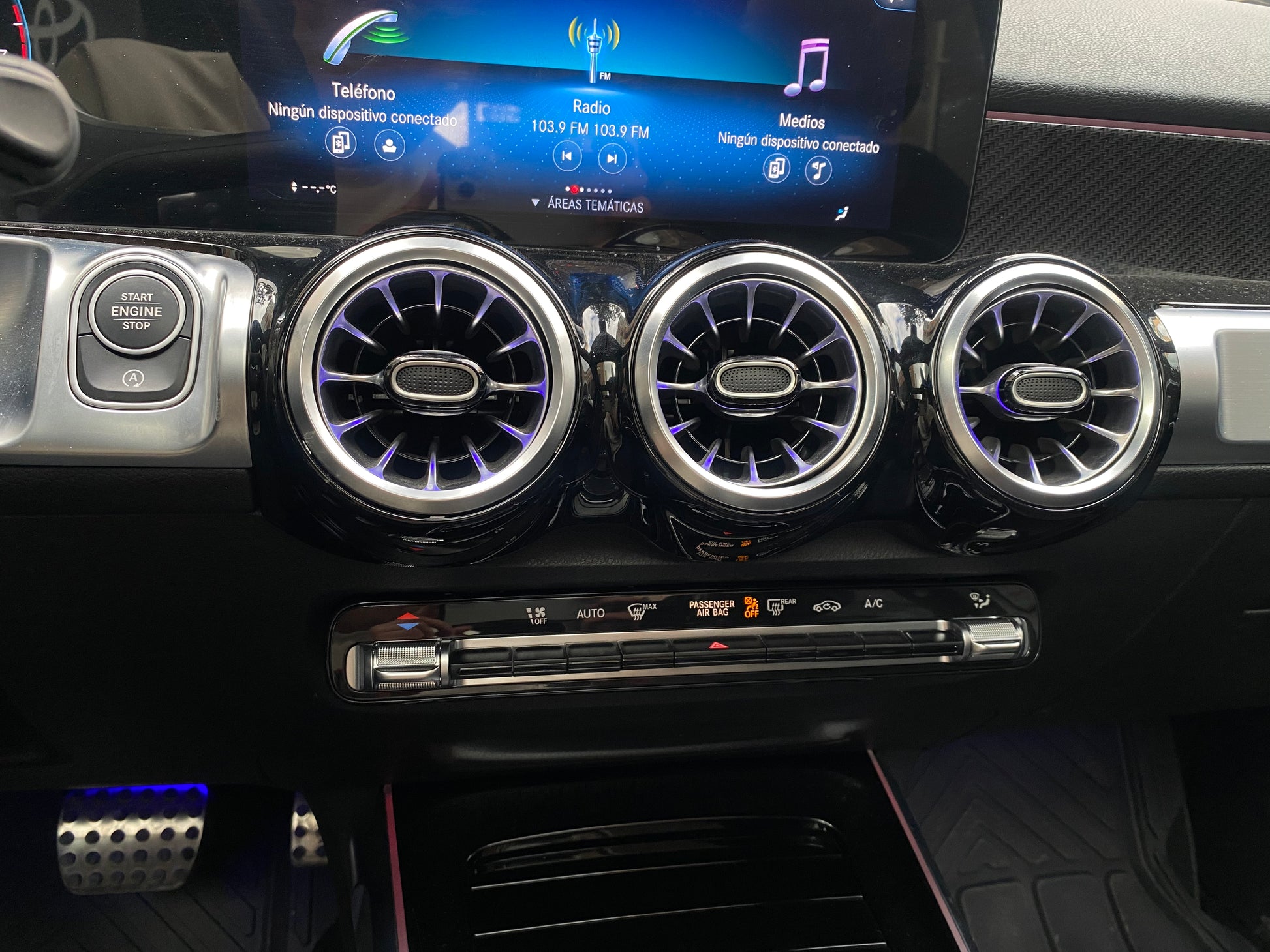Mercedes-Benz GLB 200 Modelo 2023 - Autos 93
