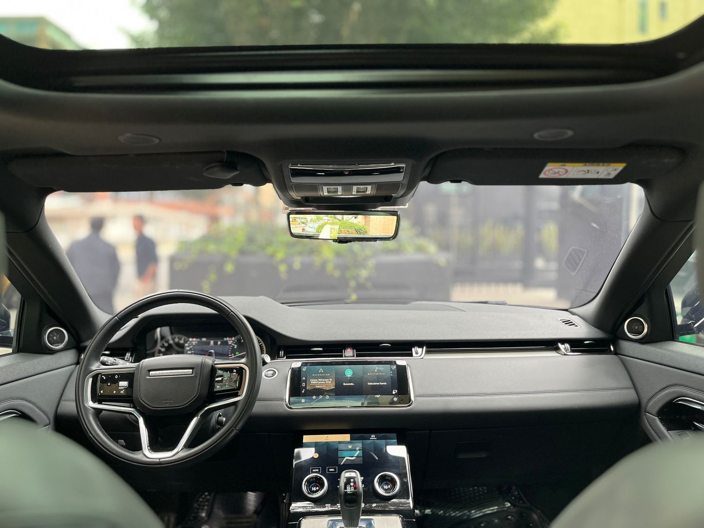 Land Rover Range Rover Evoque R-Dynamic Bronze Modelo 2023