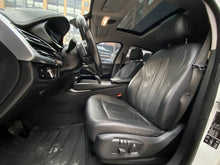 Cargar imagen en el visor de la galería, BMW X6 xDrive35I Blindada Modelo 2017
