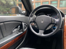 Cargar imagen en el visor de la galería, Maserati Quattroporte Modelo 2011
