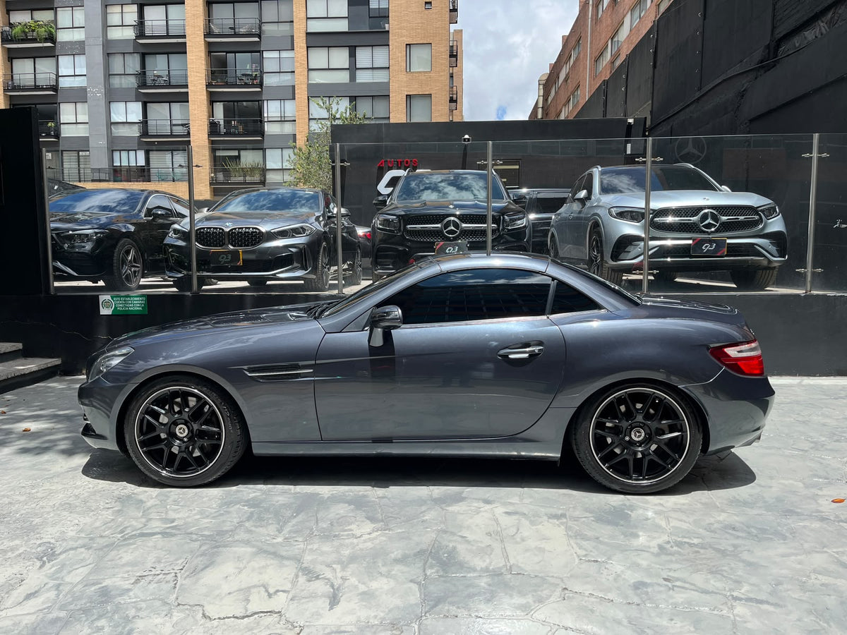 Mercedes-Benz SLK 200 Convertible Modelo 2015