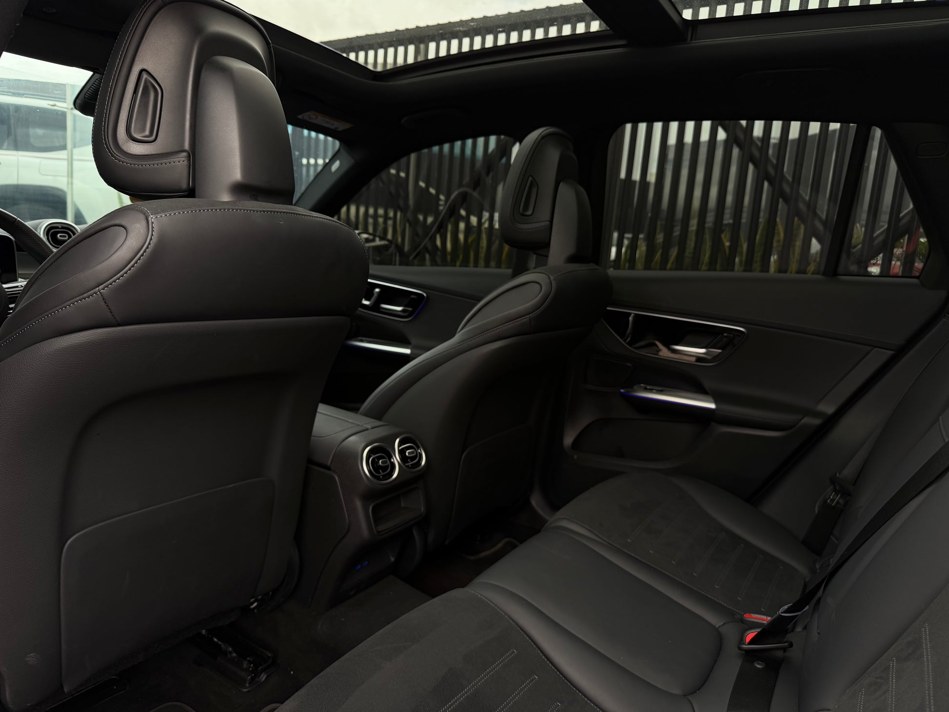 Mercedes-Benz GLC 300 4MATIC Modelo 2027 - Autos 93