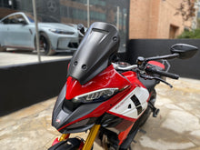 Cargar imagen en el visor de la galería, Ducati Multistrada V4 Modelo 2023
