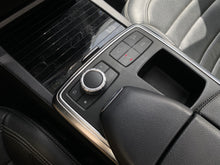 Cargar imagen en el visor de la galería, Mercedes-Benz ML63 AMG Modelo 2015
