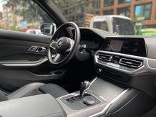 Cargar imagen en el visor de la galería, BMW 330I Paquete M Modelo 2022
