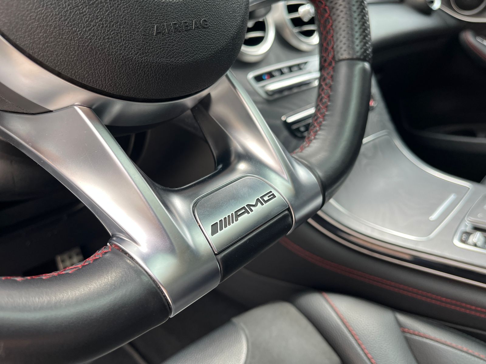 Mercedes-Benz GLC 43 AMG 4MATIC Modelo 2020 - Autos 93