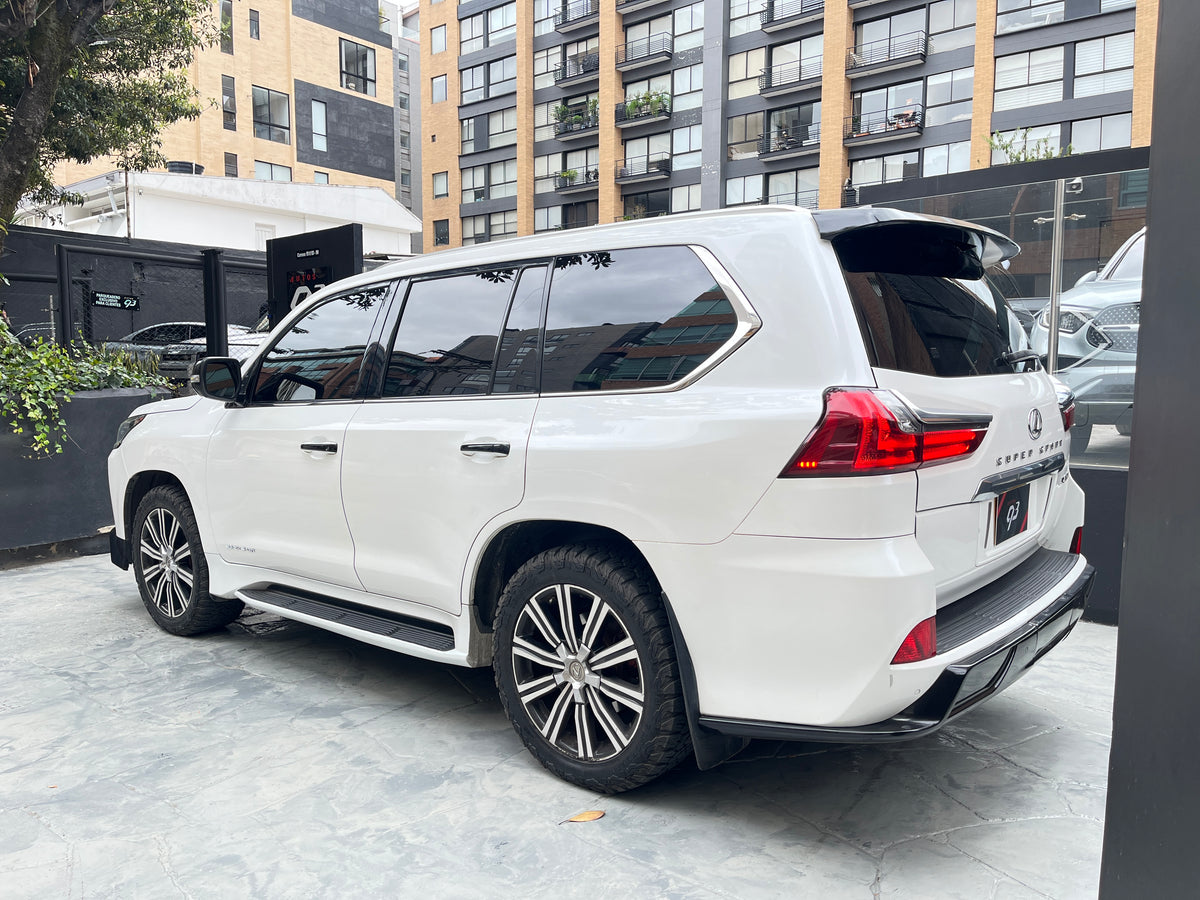 Lexus LX570 Súper Sport Modelo 2017