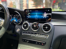 Cargar imagen en el visor de la galería, Mercedes-Benz GLC 300E Coupé Modelo 2022
