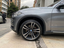 Cargar imagen en el visor de la galería, BMW X5 xDrive50I Modelo 2017
