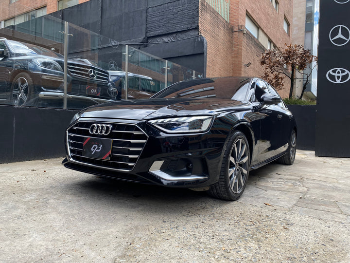 Audi A4 40 TFSI Hibrido Unique Edition Modelo 2023 - Autos 93