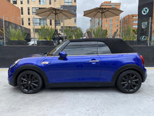 Cargar imagen en el visor de la galería, Mini Cooper S Cabriolet Modelo 2021
