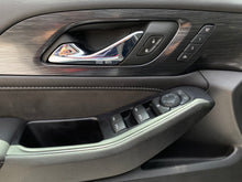 Cargar imagen en el visor de la galería, Chevrolet Traverse High Country Modelo 2020

