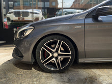 Cargar imagen en el visor de la galería, Mercedes-Benz A250 Sport Modelo 2017
