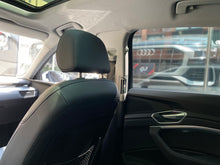 Cargar imagen en el visor de la galería, Audi E-Tron Sportback 55 Quattro Modelo 2022

